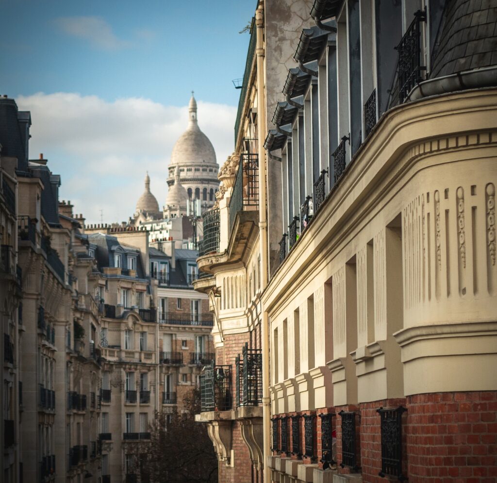 Sacre Coeur by Paul de Burger